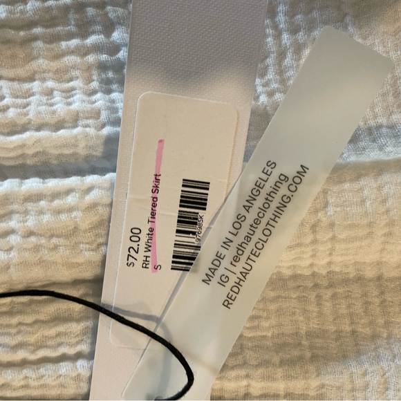 Red Haute (RH) white tiered skirt size S - Picture 5 of 5